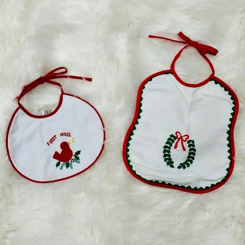 Vintage Christmas Baby Bibs Set of 2 White Red Green Bird Holly Patchwork Unltd